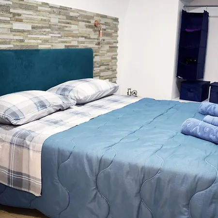 Vakantiehuis Domus Vacanze 2 *