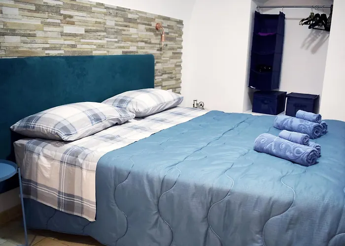 Holiday home Domus Vacanze 2 *